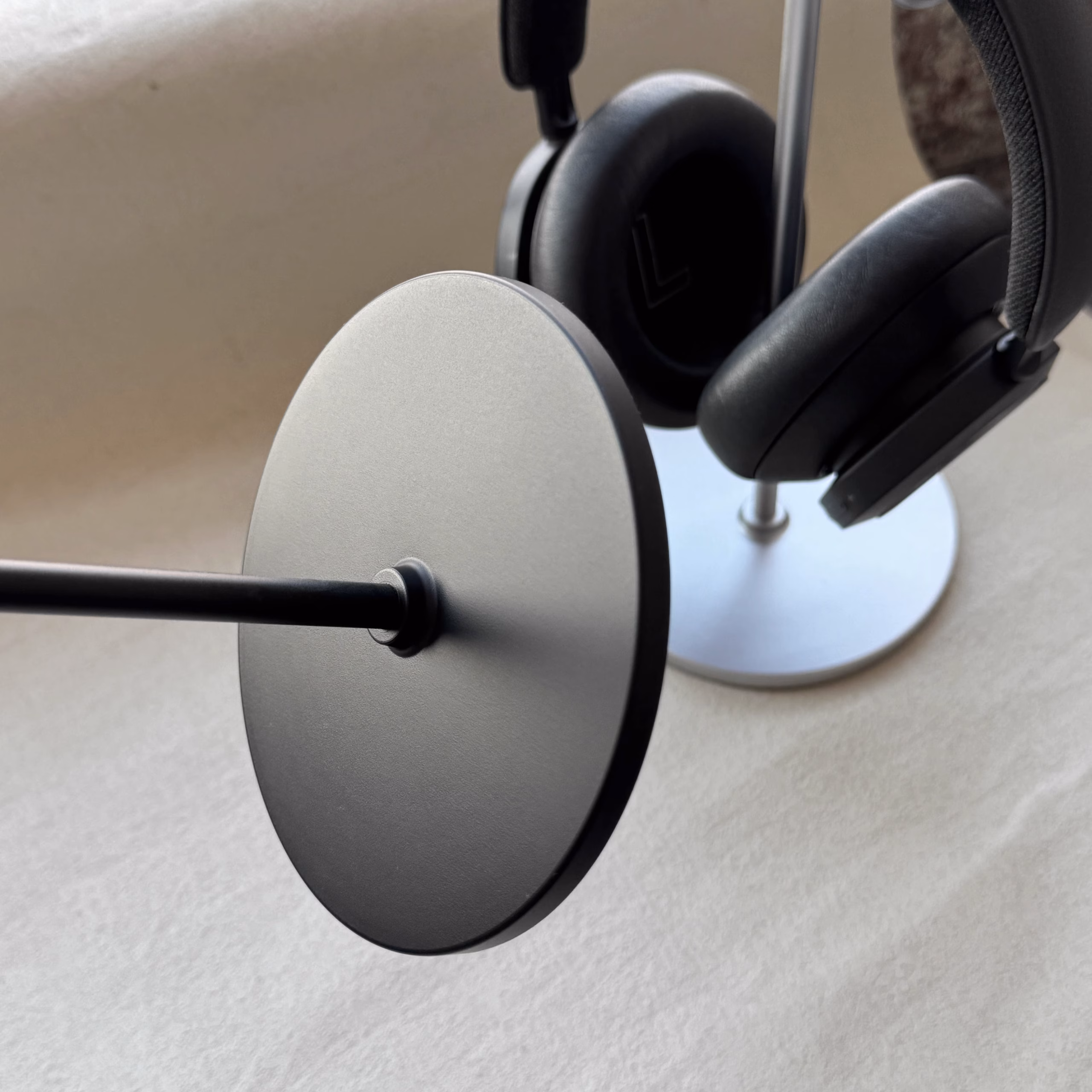 Giá Đỡ Tai Nghe Headphone Để Bàn Thân Nhôm Cao Cấp, Chân Đế Chắc Chắn, Decor Góc Setup - Ảnh 9
